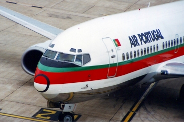 CS-TIA (24364) 1988 Boeing 737-382