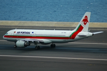 CS-TMW (1667) 2001 Airbus A320-214