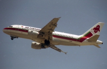 CS-TTP (1165) 2000 Airbus A319-111