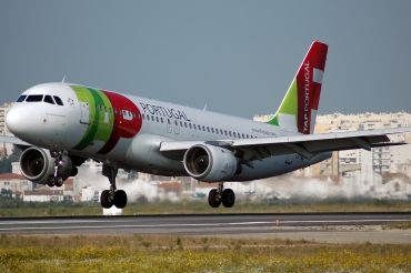 CS-TNO (234) 1991 Airbus A320-211