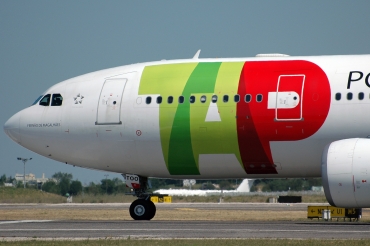 CS-TOO (914) 2008 Airbus A330-202