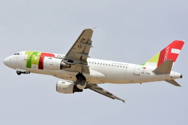CS-TTK (1034) 1999 Airbus A319-111