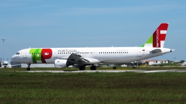 CS-TJG (1713) 2002 Airbus A321-211