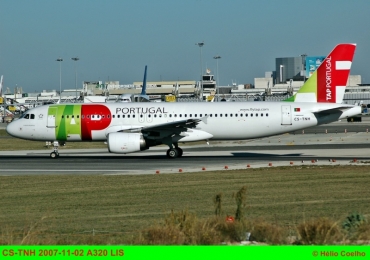 CS-TNH (960) 1999 Airbus A320-214
