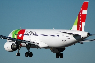 CS-TNJ (1181) 2000 Airbus A320-214