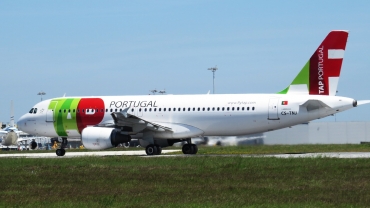 CS-TNJ (1181) 2000 Airbus A320-214