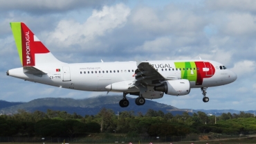 CS-TTC (763) 1997 Airbus A319-111