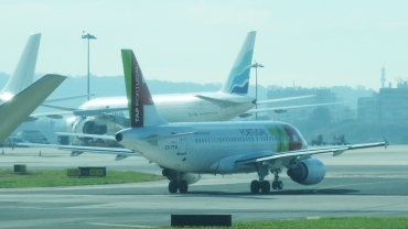 CS-TTU (1668) 2002 Airbus A319-112