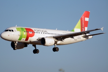 CS-TTS (1765) 2002 Airbus A319-112