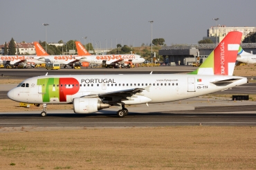 CS-TTF (837) 1998 Airbus A319-111
