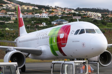 CS-TTB (755) 1997 Airbus A319-111