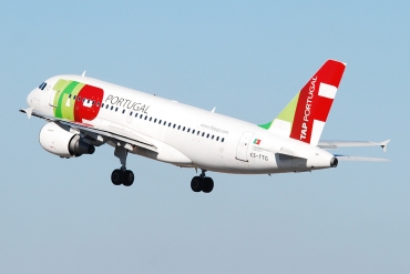 CS-TTG (906) 1998 Airbus A319-111