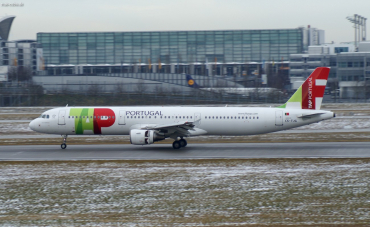 CS-TJG (1713) 2002 Airbus A321-211