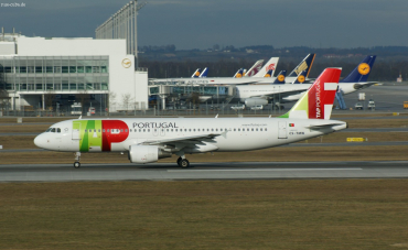 CS-TMW (1667) 2001 Airbus A320-214