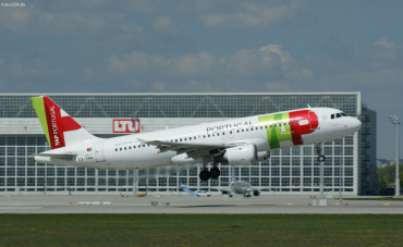 CS-TNA (185) 1991 Airbus A320-211