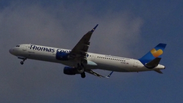 G-TCDB (54603) 2013 Airbus A321-211(WL)