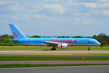 G-BYAP (27236) 1994 Boeing 757-204