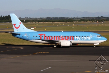 G-THOE (26313) 1995 Boeing 737-3Q8