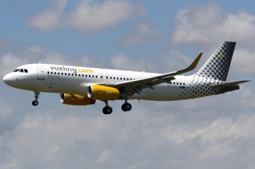 EC-LVS (5599) 2013 Airbus A320-232(WL)