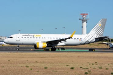 EC-LVX (5673) 2013 Airbus A320-214(WL)