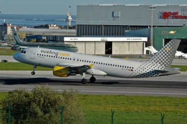 EC-JFF (2388) 2005 Airbus A320-214