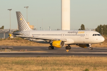 EC-KLT (3376) 2007 Airbus A320-216