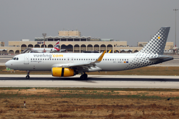 EC-MBS (6123) 2014 Airbus A320-232(WL)