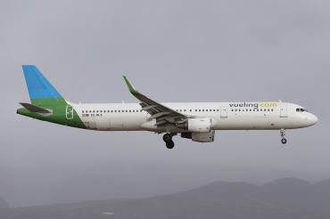 EC-NLX (6629) 2015 Airbus A321-211(WL)
