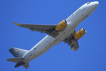 EC-LVS (5599) 2013 Airbus A320-232(WL)