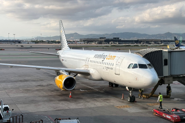 EC-ODJ (6115)2014 Airbus A320-232(WL)