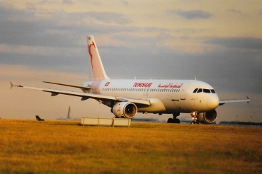 TS-IMC (124) 1990 Airbus A320-211