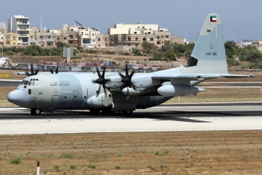 KAF326 (382-5746) Lockheed Martin KC-130J Hercules