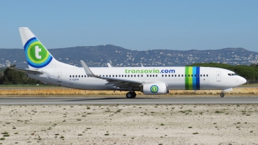 F-GZHI (36120) 2013 Boeing 737-86J WL