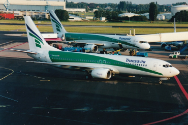 PH-HZI (28380) 2000 Boeing 737-8K2