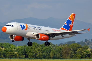 EI-ECY (2723) 2006 Airbus A319-132