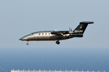 EC-LPJ (1233) 2011 Piaggio P-180 Avanti II