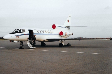 7401 (195) 1988 Dassault Falcon 50