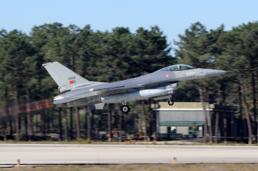 15102 (AA-2) 1994 General Dynamics F-16AM