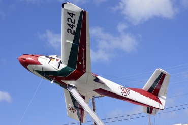 2424 (40749) 1962 Cessna T-37C Tweety Bird