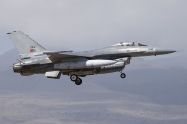 15112 (AA-12) 1994 General Dynamics F-16A