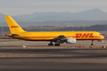G-BIKC (22174) 1983 Boeing 757-236(SF)