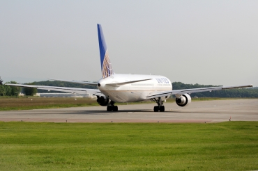 N644UA / 6444, (cn 25094/369), Boeing 767-322/ER