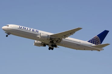 N646UA, (cn 25283), Boeing 767-300