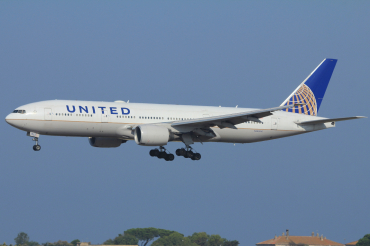 N222UA (30553) 2001 Boeing 777-222(ER)