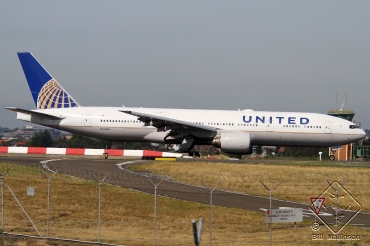 N224UA (30225) Boeing 777-222 ER