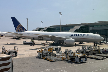 N27015 (28678) 2000 Boeing 777-224(ER)