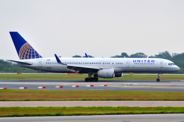 N13138 (30351) 1999 Boeing 757-224(WL)