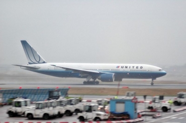N776UA (26937) 1996 Boeing 777-222
