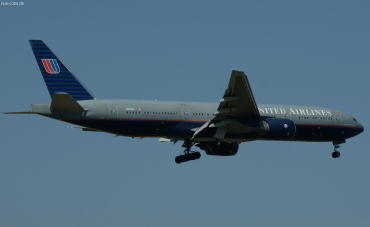 N204UA (28713) 1999 Boeing 777-222(ER)