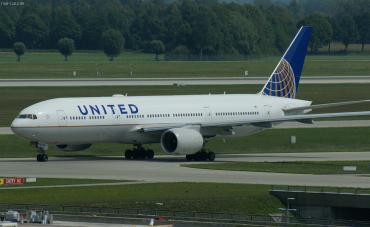 N222UA (30553) 2001 Boeing 777-222(ER)